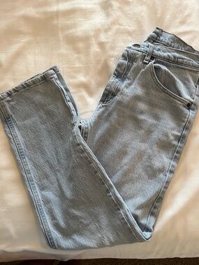 Wrangler Light Blue Straight Leg Women's Jeans